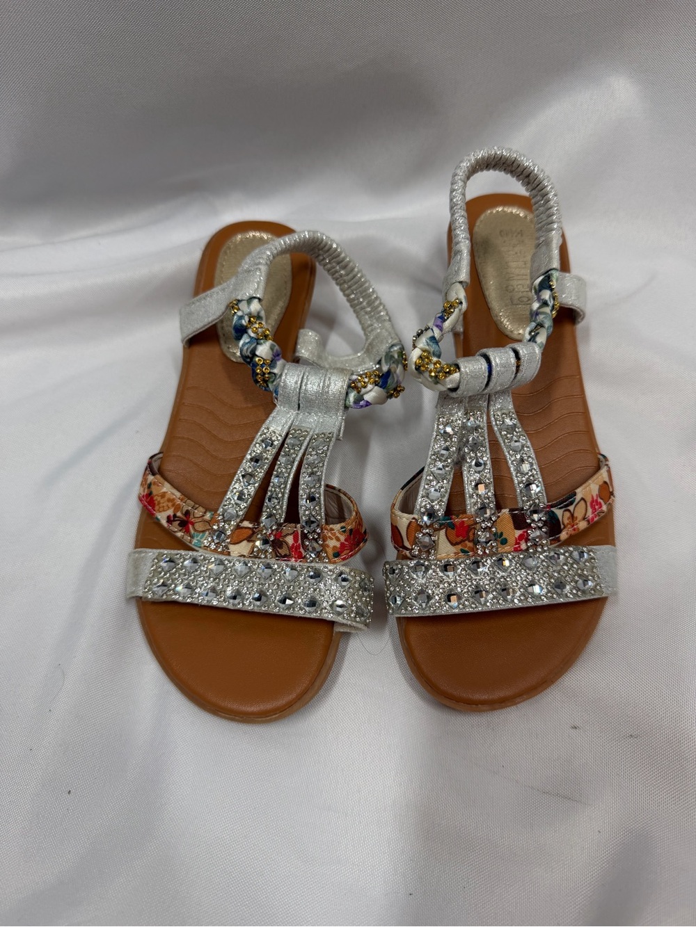 Bohemian Sandals Wedge Heel Elastic Straps Silver Girls Size 4Y - Picture 3 of 8